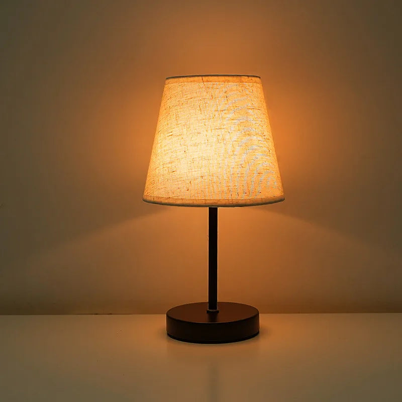 Lámpara de escritorio pequeña Usb de tela de madera maciza, lámpara de noche para dormitorio, estudio, dormitorio, luz Led nocturna, decoración de luz de ambiente creativa
