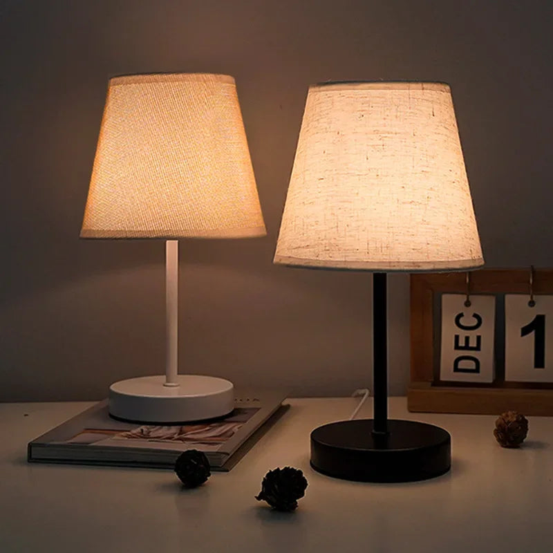 Lámpara de escritorio pequeña Usb de tela de madera maciza, lámpara de noche para dormitorio, estudio, dormitorio, luz Led nocturna, decoración de luz de ambiente creativa