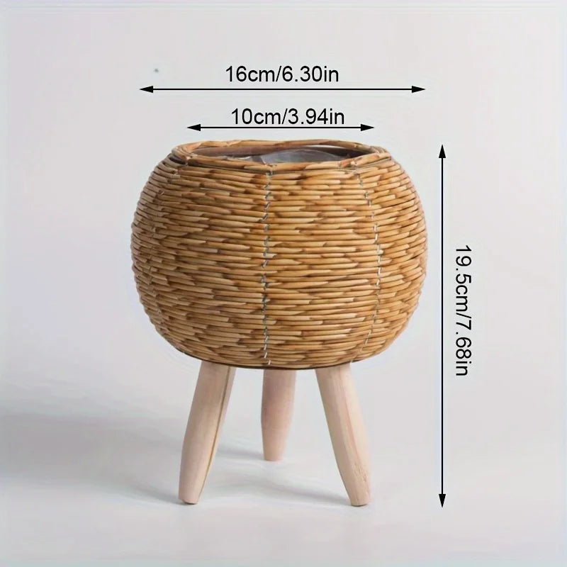 Encantadora maceta rústica de ratán con patas de madera, cesta de almacenamiento tejida versátil para plantas de interior/exterior y decoración