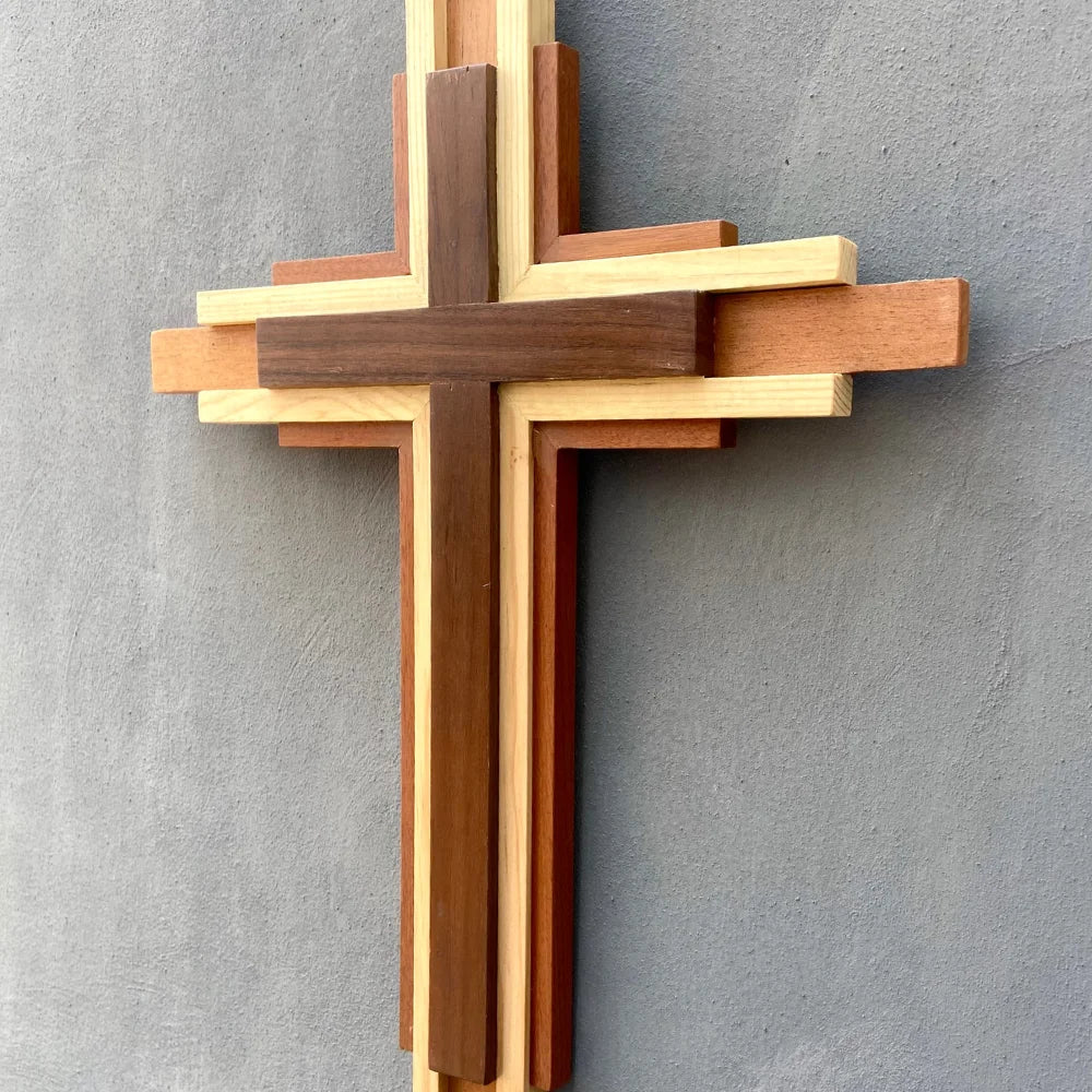 Cruz Decorativa de Madera Artesanal 60 × 40 cm | Origen VFE